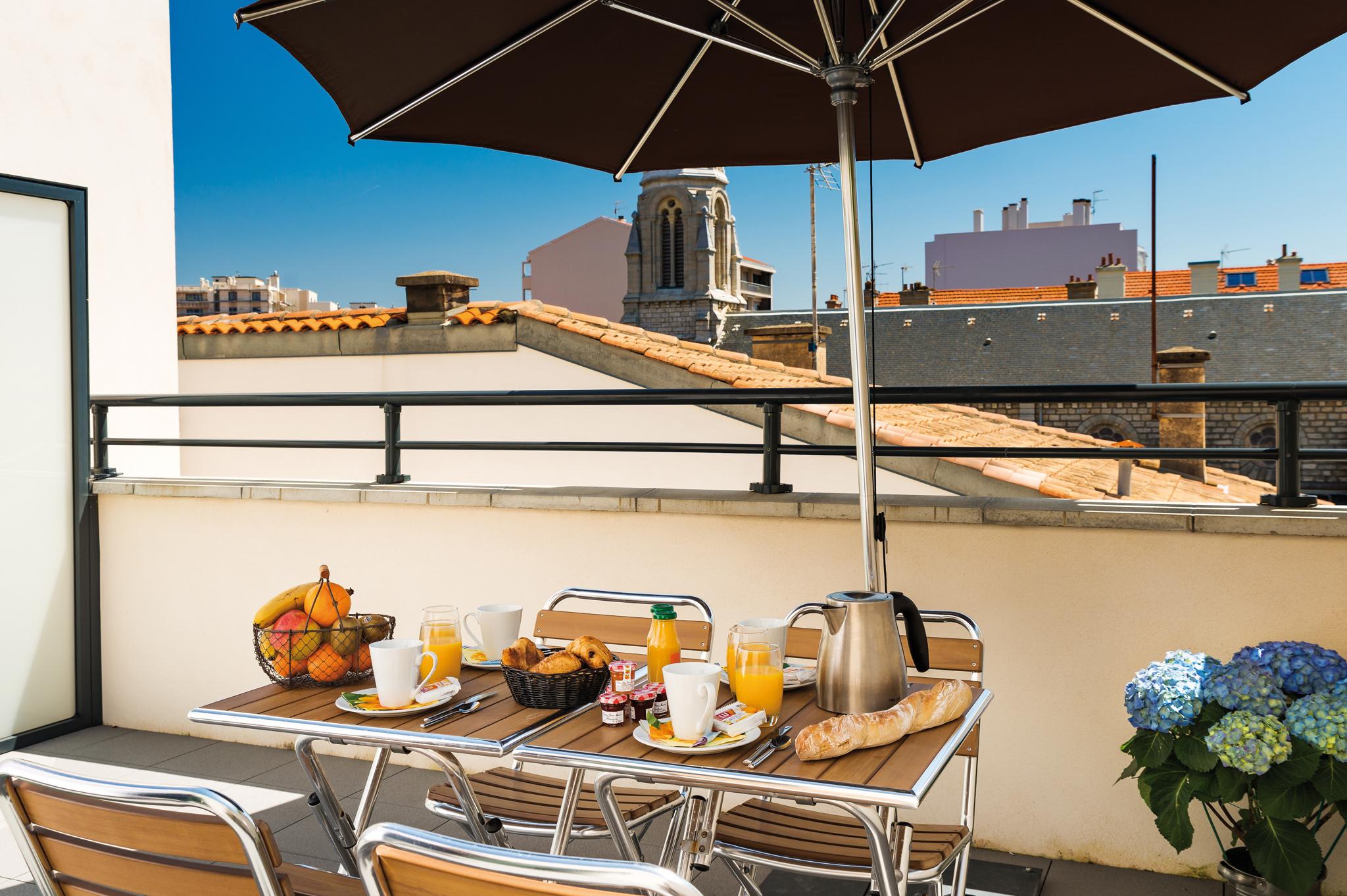 Lagrange Vacances Les Patios Eugenie Biarritz Luaran gambar